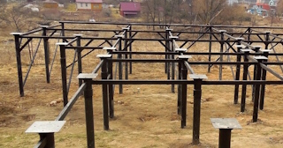 Свайный фундамент под ключ цена с установкой в Ялуторовске от 516 рублей/м2| установка свайного фундамента под дом под ключ недорого